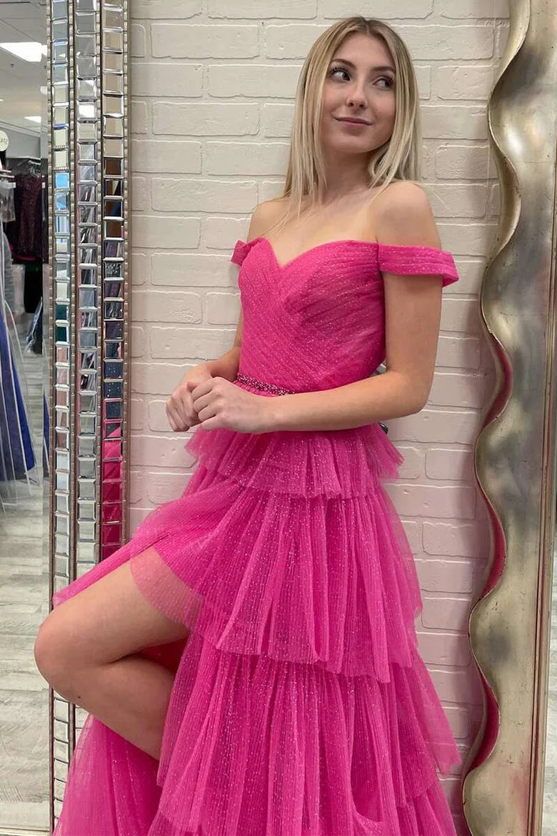 Vestido de fiesta de varios niveles, alto-bajo y con hombros descubiertos